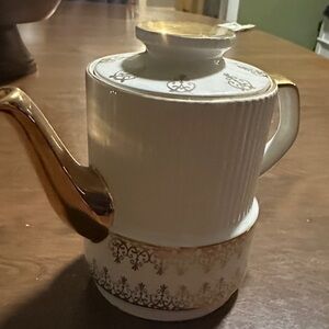 1950's GIBSONS Corinthisn Ivory & Gold Teapot Numbered
